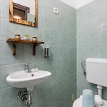 Anamaria Rustic Gazde/Camere de închiriat *