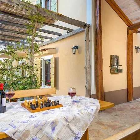 Anamaria Rustic Homestay
